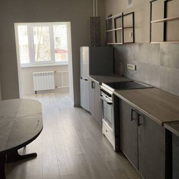 Сдается 1-комнатная квартира, 42 м²