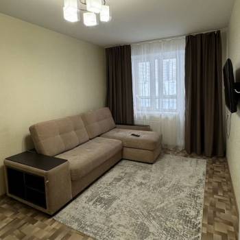 Сдается 1-комнатная квартира, 37 м²