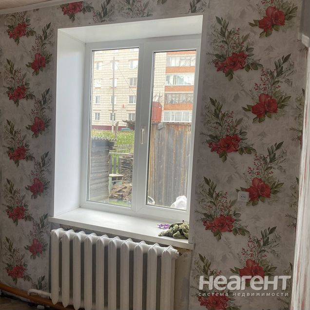 Продам 3-к. квартиру, с. Тогур, ул. Чапаева, собственник