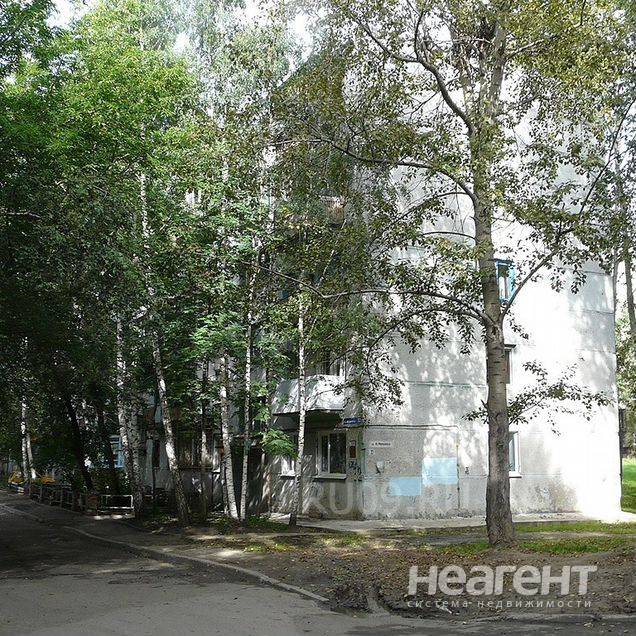 Продаю 2-х комн. квартиру, Каштак 3, ул. Ференца Мюнниха