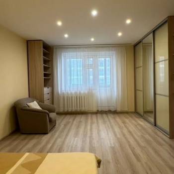 Сдается 1-комнатная квартира, 42,7 м²