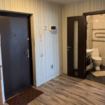 Продается 1-комнатная квартира, 40 м²