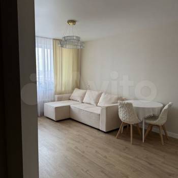 Сдается Многокомнатная квартира, 64 м²