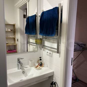 Сдается 1-комнатная квартира, 55 м²