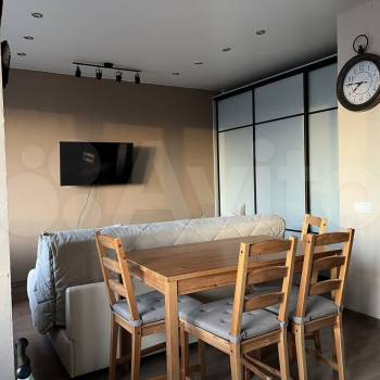 Сдается 1-комнатная квартира, 55 м²