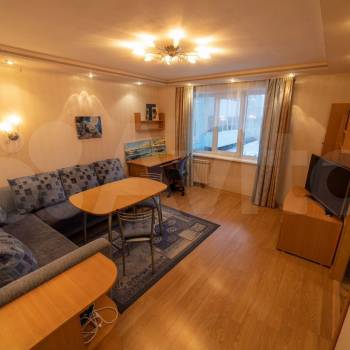 Сдается Многокомнатная квартира, 60 м²