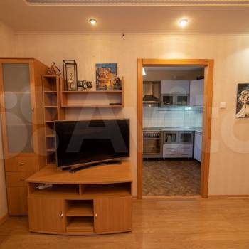 Сдается Многокомнатная квартира, 60 м²