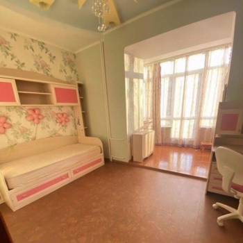 Продается 3-х комнатная квартира, 94 м²