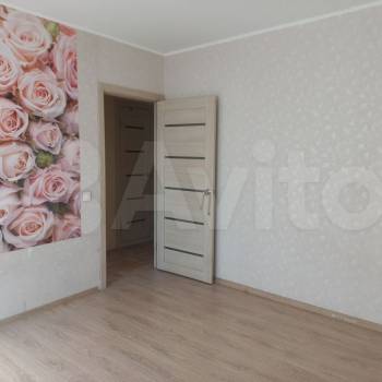Продается Многокомнатная квартира, 70 м²