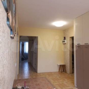 Продается Многокомнатная квартира, 70 м²