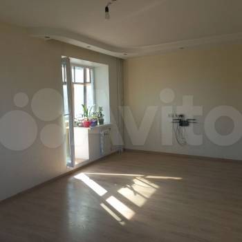 Продается Многокомнатная квартира, 70 м²