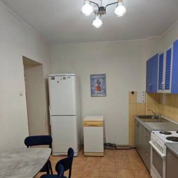 Сдается 1-комнатная квартира, 56 м²