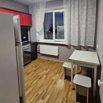 Сдается 1-комнатная квартира, 39 м²
