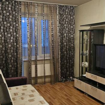 Сдается 1-комнатная квартира, 39 м²