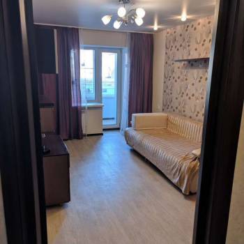 Сдается 1-комнатная квартира, 40 м²