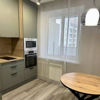 Сдается 1-комнатная квартира, 39 м²