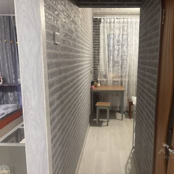 Продается 1-комнатная квартира, 32 м²