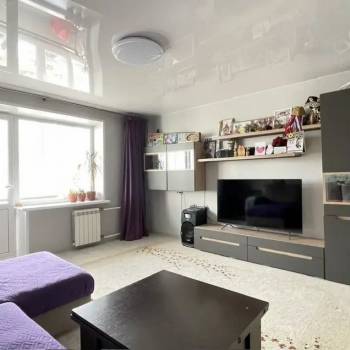 Продается Многокомнатная квартира, 76 м²