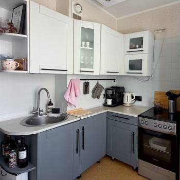 Продается 1-комнатная квартира, 42 м²