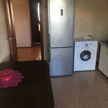 Сдается Многокомнатная квартира, 58 м²
