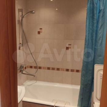 Сдается Многокомнатная квартира, 65 м²