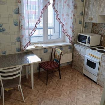 Сдается 1-комнатная квартира, 40 м²