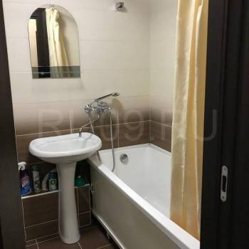 Сдается 1-комнатная квартира, 39 м²