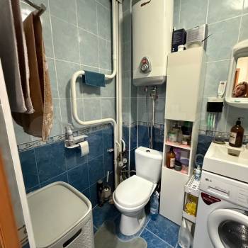 Продается 1-комнатная квартира, 37 м²