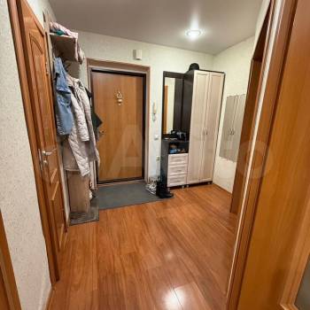 Продается 1-комнатная квартира, 37 м²