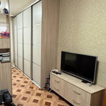 Продается 1-комнатная квартира, 37 м²