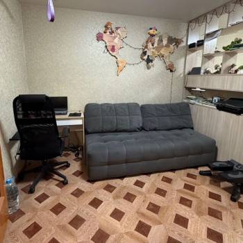 Продается 1-комнатная квартира, 37 м²