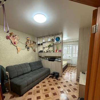 Продается 1-комнатная квартира, 37 м²