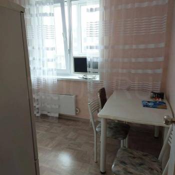 Сдается 1-комнатная квартира, 38 м²