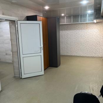 Сдается Нежилое помещение, 190 м²