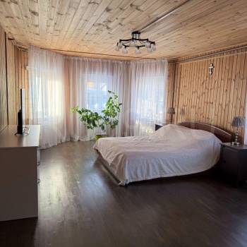 Продается Дом, 204 м²