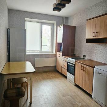 Сдается 2-х комнатная квартира, 65 м²