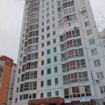 Сдается 2-х комнатная квартира, 65 м²