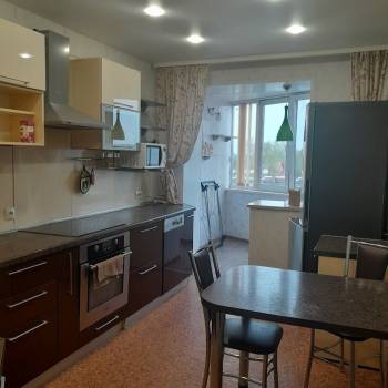 Сдается 2-х комнатная квартира, 62,5 м²