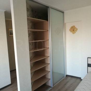 Продается 1-комнатная квартира, 49 м²