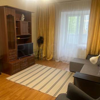 Продается 1-комнатная квартира, 36 м²