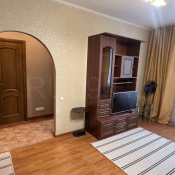 Продается 1-комнатная квартира, 36 м²