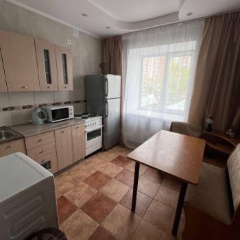Продается 1-комнатная квартира, 36 м²