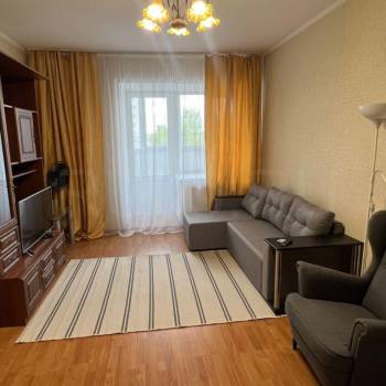 Продается 1-комнатная квартира, 36 м²