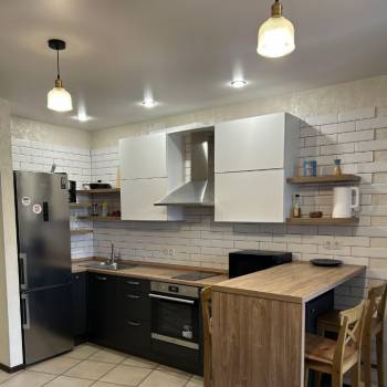 Продается 1-комнатная квартира, 43 м²