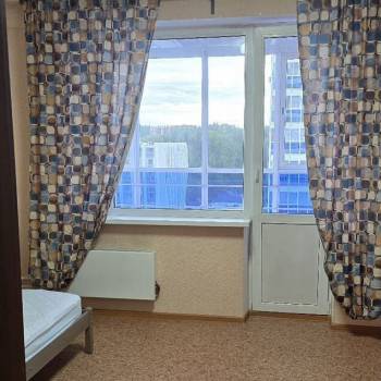 Сдается 1-комнатная квартира, 54 м²