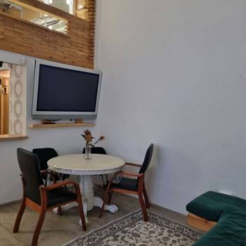 Сдается 1-комнатная квартира, 55 м²