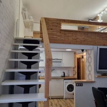 Сдается 1-комнатная квартира, 55 м²