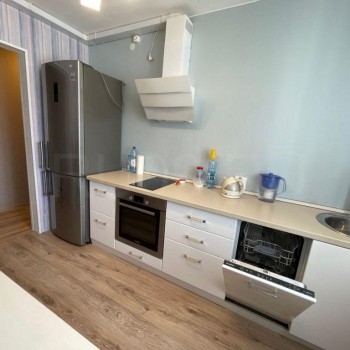 Сдается 1-комнатная квартира, 38 м²