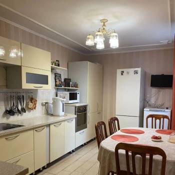 Продается 3-х комнатная квартира, 77 м²