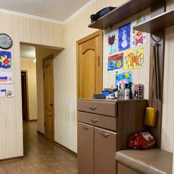 Продается 3-х комнатная квартира, 77 м²
